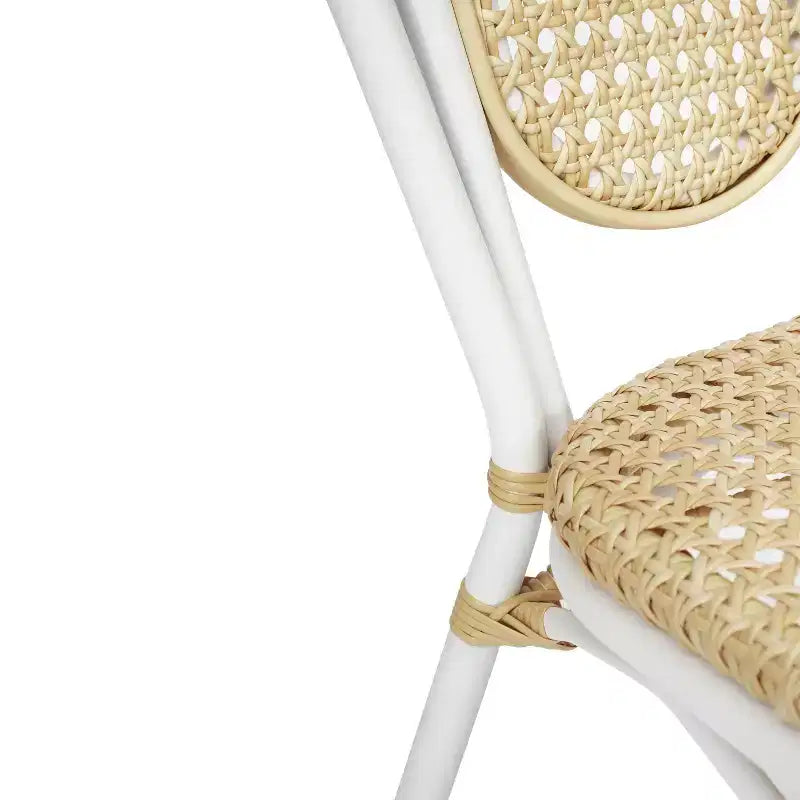 Emma & Oliver Reims Lot de quatre chaises de bistrot Thonet empilables intérieur/extérieur avec assise en rotin PE et cadre en métal