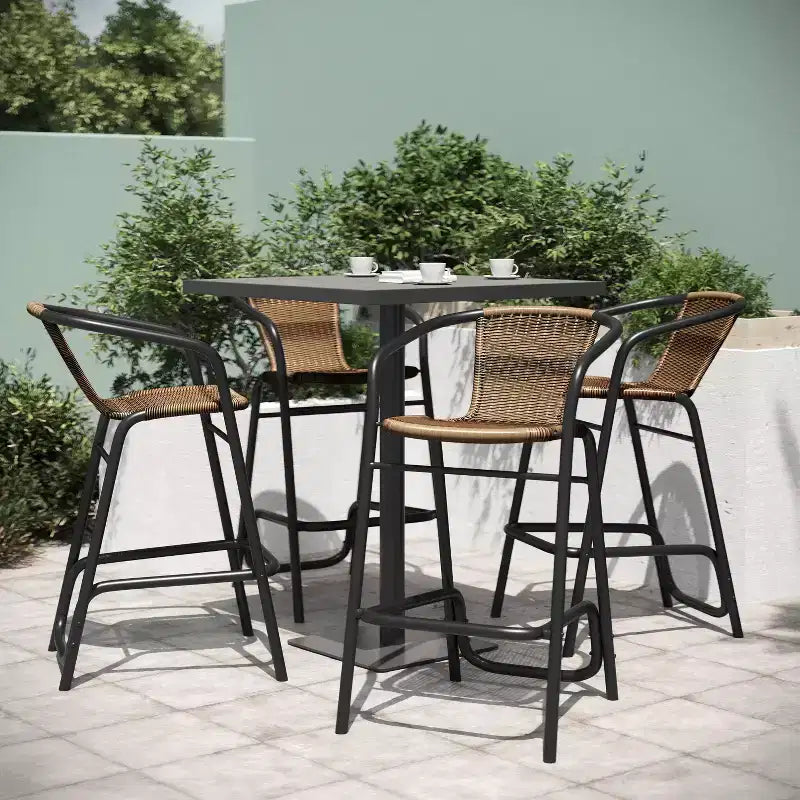 Chaise de bistrot empilable Massalia d'intérieur/extérieur Emma & Oliver, style Thonet, avec assise en textilène et cadre métallique finition bambou
