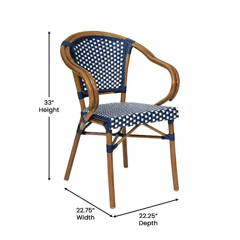 Lot de quatre chaises empilables Emma & Oliver Soie de style bistrot Thonet avec accoudoirs, pour l'intérieur et l'extérieur, assise en rotin PE et cadre en métal finition bambou