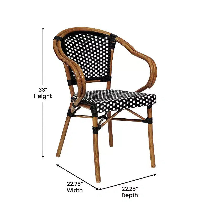Lot de quatre chaises empilables Emma & Oliver Soie de style bistrot Thonet avec accoudoirs, pour l'intérieur et l'extérieur, assise en rotin PE et cadre en métal finition bambou