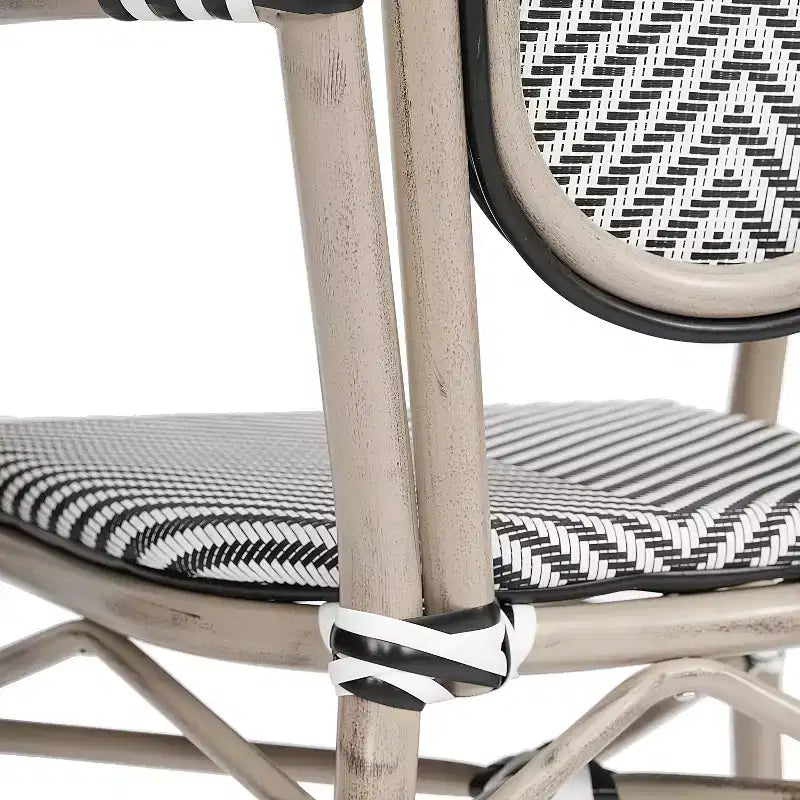 Emma & Oliver Massalia - Lot de quatre chaises de bistrot Thonet empilables avec accoudoirs, pour l'intérieur et l'extérieur, assise en textilène et cadre en métal finition bambou