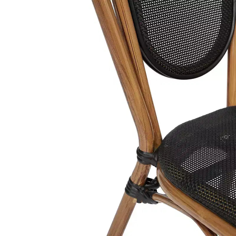 Chaise empilable Merrick Lane Mael style bistrot Thonet avec assise en textilène et cadre en métal finition bambou pour usage intérieur/extérieur