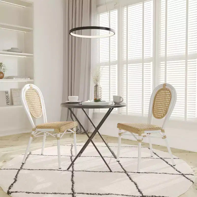 Emma & Oliver Reims, ensemble de deux chaises bistrot empilables de style Thonet, pour intérieur/extérieur, avec assise en rotin PE et cadre en métal
