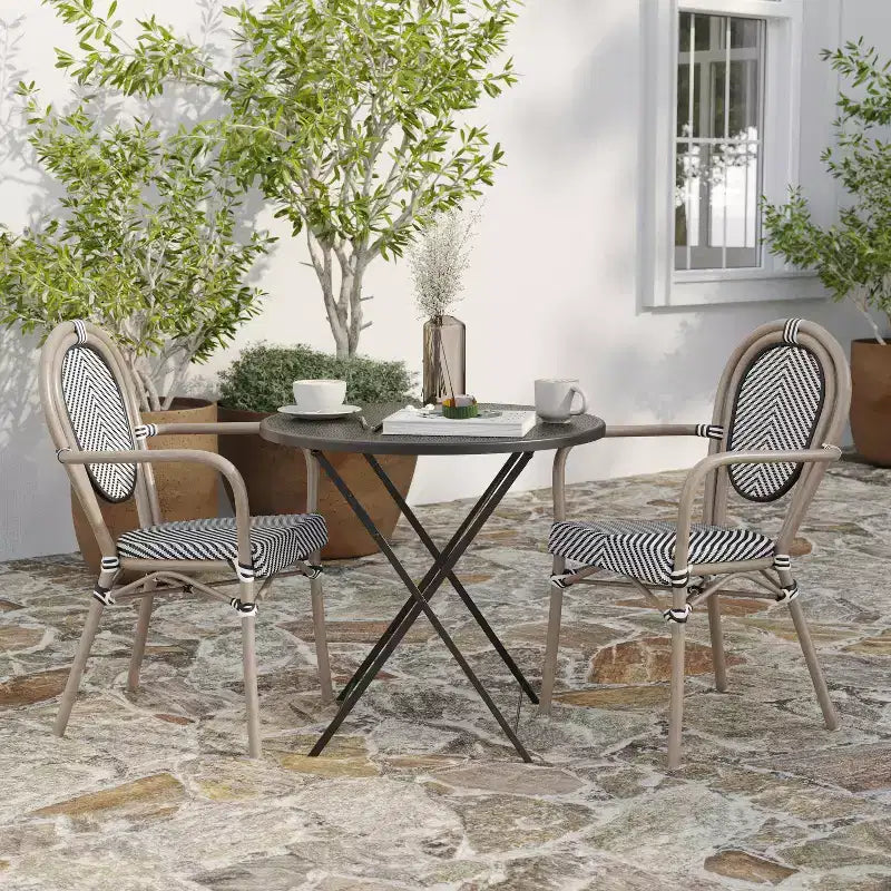 Chaise bistrot Thonet empilable Merrick Lane Mael avec accoudoirs, assise en textilène et cadre en métal finition bambou pour intérieur/extérieur