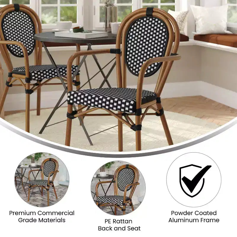 Chaise bistrot empilable Emma & Oliver Colmar Thonet avec accoudoirs, pour l'intérieur et l'extérieur, assise en rotin PE et cadre en métal finition