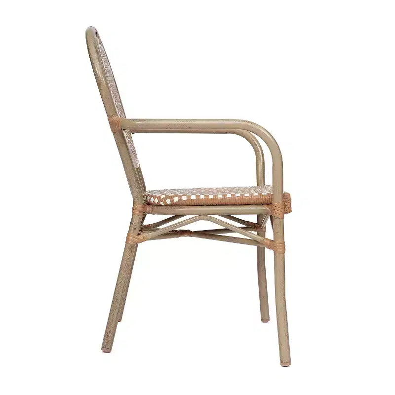 Chaise bistrot empilable Emma & Oliver Colmar Thonet avec accoudoirs, pour l'intérieur et l'extérieur, assise en rotin PE et cadre en métal finition