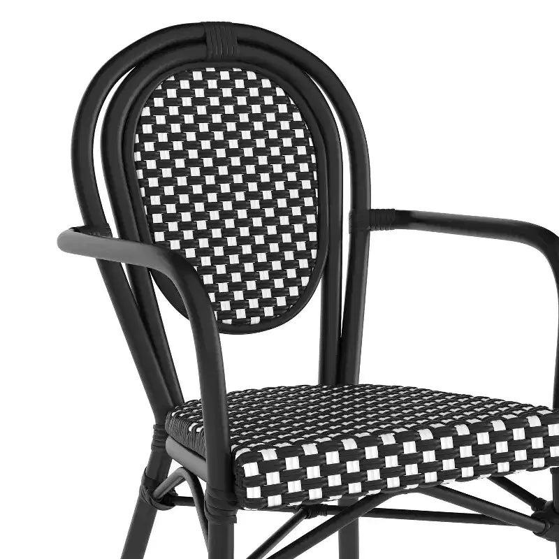 Chaise bistrot empilable Emma & Oliver Colmar Thonet avec accoudoirs, pour l'intérieur et l'extérieur, assise en rotin PE et cadre en métal finition