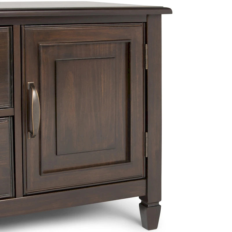 WYNDENHALL Hampshire Meuble TV multimédia traditionnel en BOIS MASSIF de 72 pouces de large pour téléviseurs jusqu'à 80 pouces - 72l x 18p x 24h