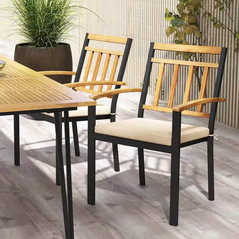 Lot de 2/4 chaises de salle à manger Costway pour terrasse, chaises d'extérieur en métal avec coussins rembourrés amovibles