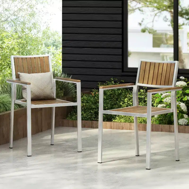 Christopher Knight Home Chaises de salle à manger Berteronian en aluminium et lattes de bois (lot de 2), argent/naturel