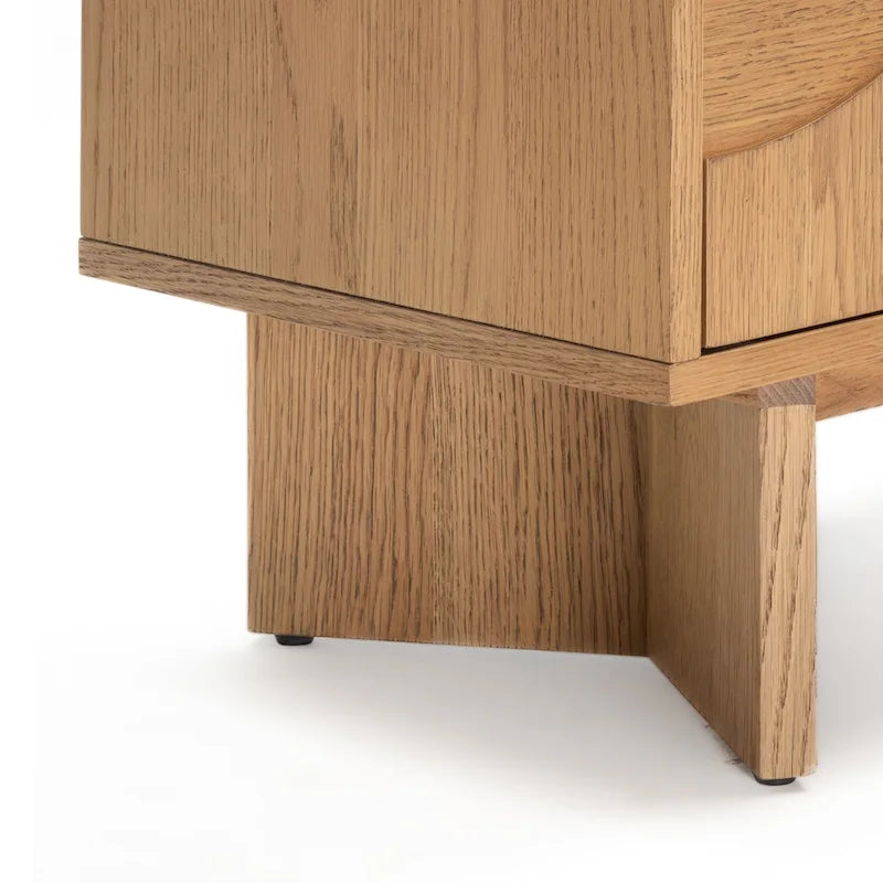 Meuble TV Zahra en bois de chêne Studio London pour centre de divertissement en bois